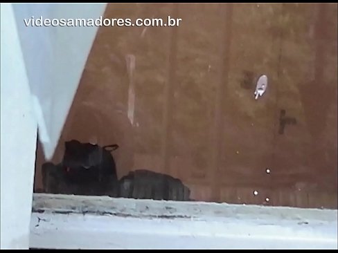 ❤️ Καυλωμένος άντρας που παρακολουθεί τη φίλη του με έναν άλλο άντρα, καταγράφοντας ένα γαμημένο βίντεο χωρίς να ενοχλεί το ζευγάρι ☑ Πόρνο ☑