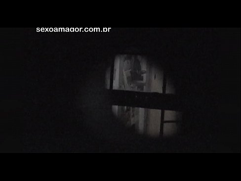 ❤️ Ξανθιά κοπέλα βιντεοσκοπήθηκε κρυφά από ηδονοβλεψία της γειτονιάς κρυμμένο πίσω από κούφια τούβλα ☑ Πόρνο ☑